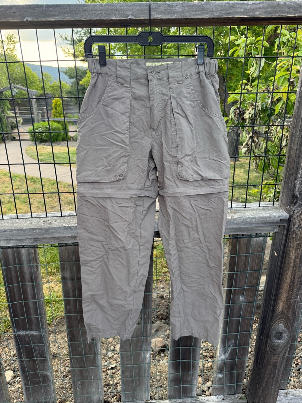 Cabela Grey/Taupe Convertible Women’s Sz 6 Reg Outdoors Hiking Pants